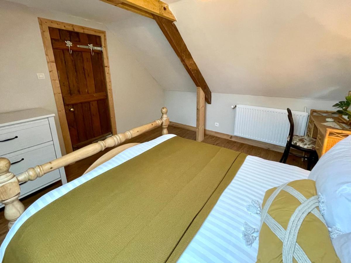 Maison Collinee Rostrenen Extérieur photo